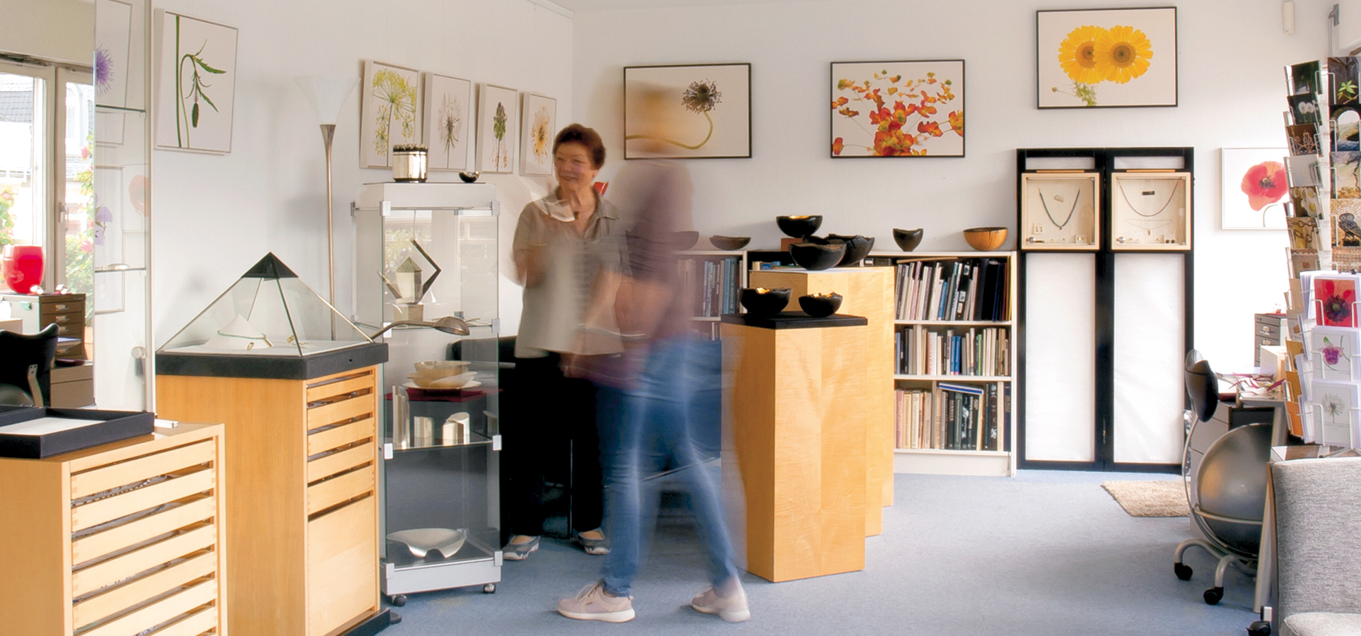 In der Galerie Galerie von Gertrud Schamschula