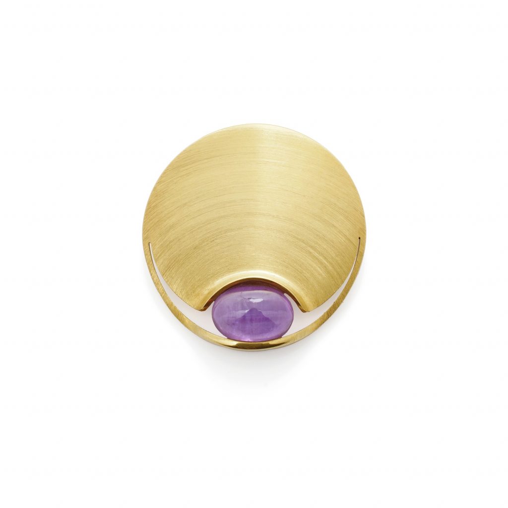 Brosche, Saphir